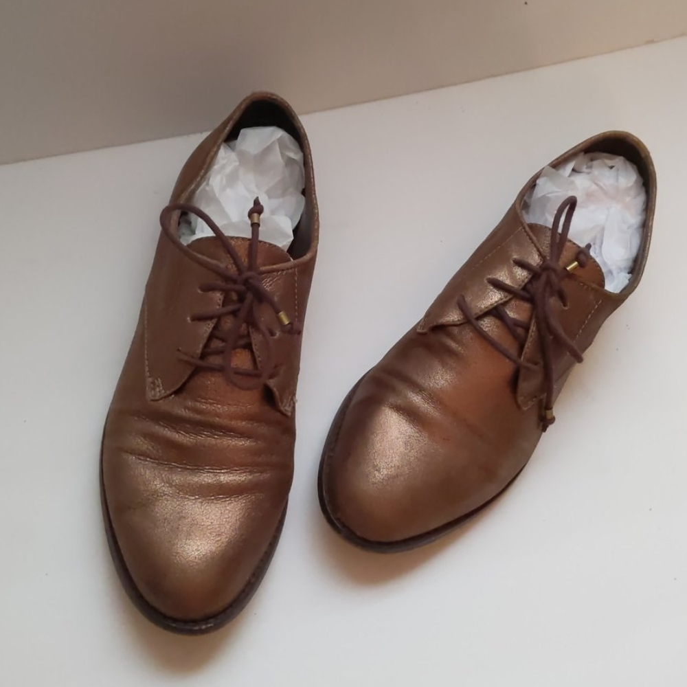 Banana Republic copper lace-up flats-sz 10M